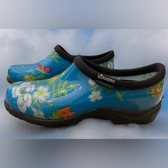 Clog Shoes - Picture 5 of 8